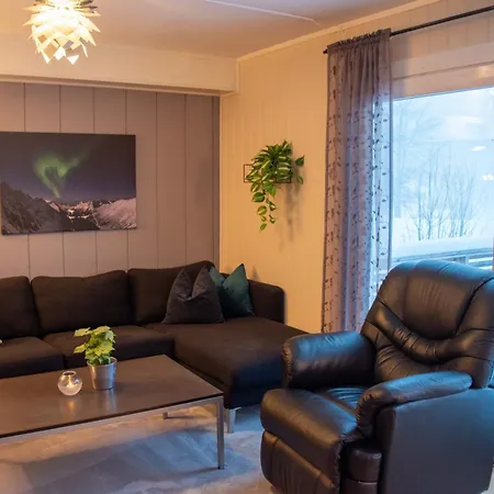 Senja, 2 Bedroom Apartment, Surrounded By The Northern Lights And The Midnight Sun *