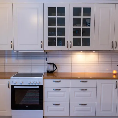 Senja, 2 Bedroom Apartment, Surrounded By The Northern Lights And The Midnight Sun Lägenhet